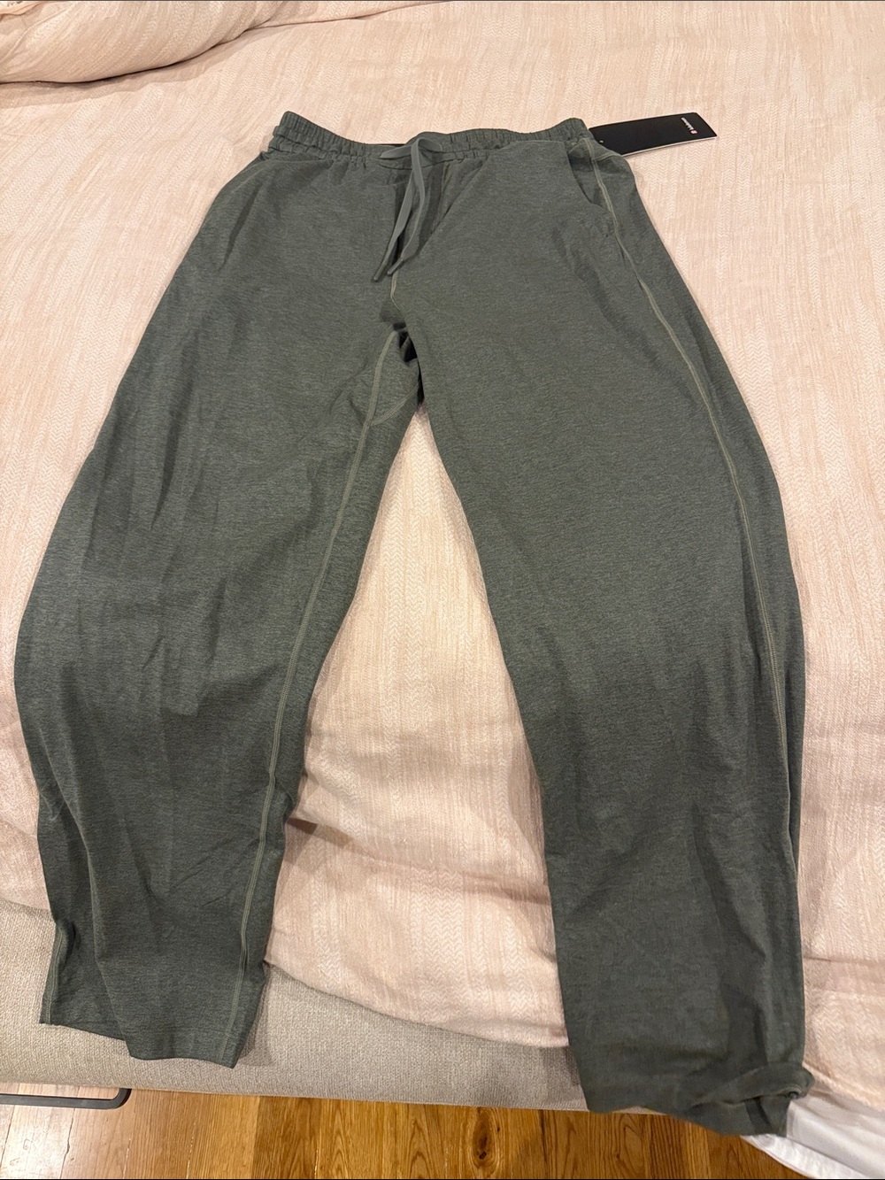 lululemon athletica Men's Dark Olive Green Jogger Sweatpants